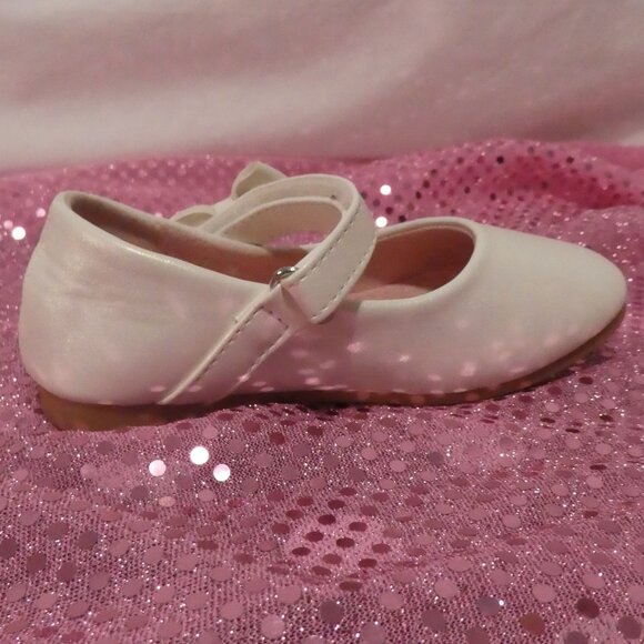 TAXI GIRL | size 8 kids | Girls White Mary Jane Shoes | NIB - Picture 12 of 13